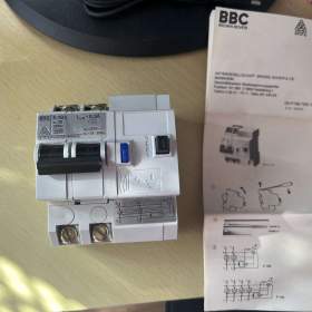 Foto inzerátu Proudový chránič s nadproudovou spouští (nový)