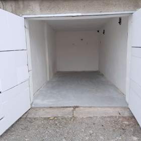 Foto inzerátu Pronájem garáže Ostrava - Poruba 