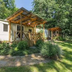 Fotka k inzerátu Koupím volné pozemky směrem na Německo a Rakousko poblíž hranic. / 19230714