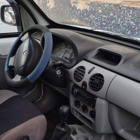 Foto inzerátu Prodám Renault Kangoo levně s TK na dva roky.