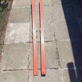 Foto inzerátu sanky a lyže