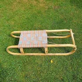 Foto inzerátu sanky a lyže