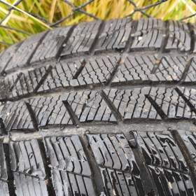 Foto inzerátu Alu kola 17 zimní pneu Barum