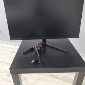 Foto inzerátu Monitor Samsung 28, 71cm.