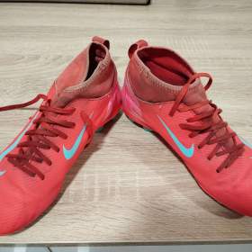 Foto inzerátu Dětské kopačky Nike Mercurial 
