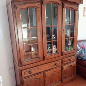 Foto inzerátu Prodám skříň 