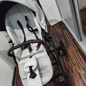 Foto inzerátu Prodáme kombinovaný kočárek Anex Cross 3v1 po jednom dítěti