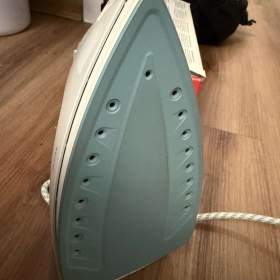 Foto inzerátu Žehlička