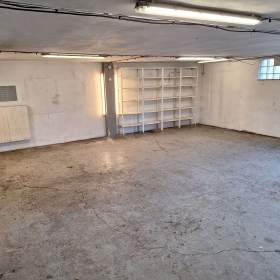 Foto inzerátu Pronájem velké garáže v Ostravě Radvanicích