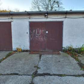 Foto inzerátu Pronájem velké garáže v Ostravě Radvanicích