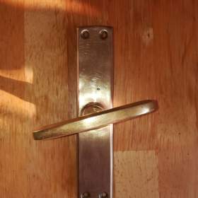 Foto inzerátu Mosazné kliky na okna