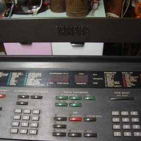 Foto inzerátu Elektrické klávesy varhany syntezátor Yamaha PSR-4500 1989 funkční pěkné