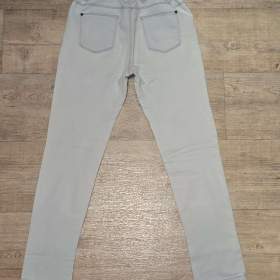 Foto inzerátu Dívčí rifle, vel. 152