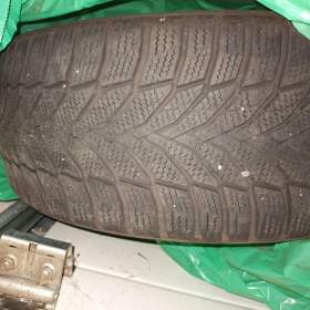 Fotka k inzerátu prodám dvě zimní gumy NEXEN / 19654564