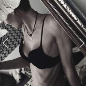 Fotka k inzerátu Smyslné masáže  / 18722691