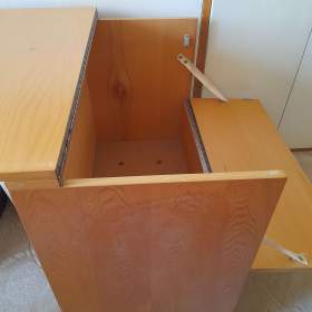 Fotka k inzerátu Za odvoz daruji peřiňák / 19657372