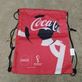 Foto inzerátu Batoh se stahovacími šňůrkami - plast - Coca-Cola 
