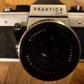 Foto inzerátu Fotoaparát PRAKTICA LLC