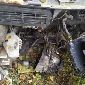 Foto inzerátu Opel Vivaro Renault Trafic nárazník díly a díly 