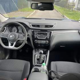 Foto inzerátu Nissan Qashqai, 1,3DIG-T(103 kw), naj. 65 000 KM, ČR, nová STK