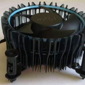 Fotka k inzerátu Intel Laminar RM1 / 18627092