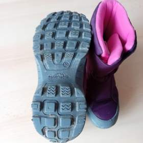 Fotka k inzerátu Sněhule velikost 33 / 19234247