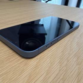 Foto inzerátu 📱 iPhone 13 256GB Blue, hezký stav, příslušenství 