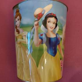 Fotka k inzerátu Disney dětský odpadkový koš sněhurka / 19658695