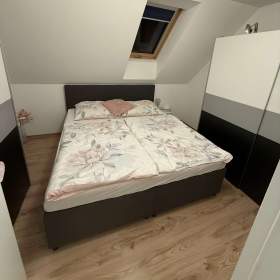 Fotka k inzerátu Vyvýšená postel  / 17707994