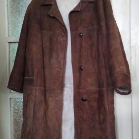 Foto inzerátu Kabát dámský kožený s beránkem takřka nenošený, perfektní stav