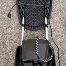 Foto inzerátu Parní žehlička z prknem