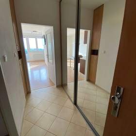 Foto inzerátu Prodej bytu  1+kk/B  , Hnězdenská 767/2. Praha  8- Troja