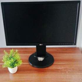 Foto inzerátu PC Sestava (Intel Core i7 2600K,GTX 1050 Ti 4GB, 16GB RAM DDR3, 120 GB SSD, 512GB HDD)