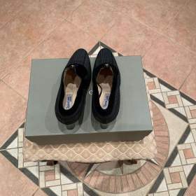 Foto inzerátu Nové dámské krásné celokožené jarní střevíce