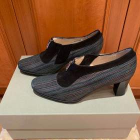 Foto inzerátu Nové dámské krásné celokožené jarní střevíce