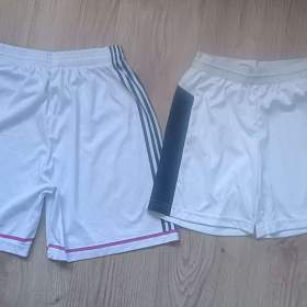 Foto inzerátu Fotbalové dresy 10 ks