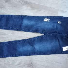 Foto inzerátu Dívčí oblečení 28 ks