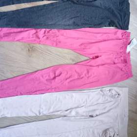 Foto inzerátu Dívčí oblečení 28 ks