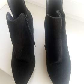 Kozačky semišové kotníkové / 19662035