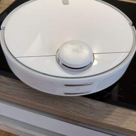 Robotický vysavač / 19662044