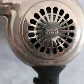 Foto inzerátu Krásný historicky chromovaný fen zn. AEG hezky zachovalý 