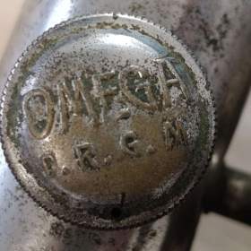 Foto inzerátu Velmi stará lihová žehlička OMEGA   - D.R.G.M