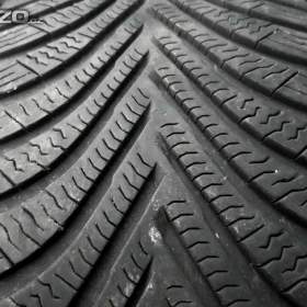 Fotka k inzerátu Po 2ks zimních pneu 215/60 R16:  / 18357416