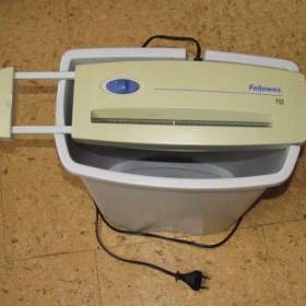 Fotka k inzerátu Skartovačka Fellowes FS5 / 2775750