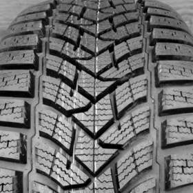 Fotka k inzerátu 1ks nová zimní pneu 215/55 R17 Dunlop  / 18357416