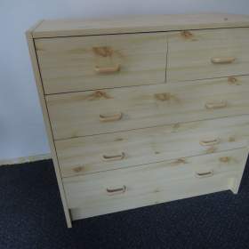 Foto inzerátu komoda v barvě borovice