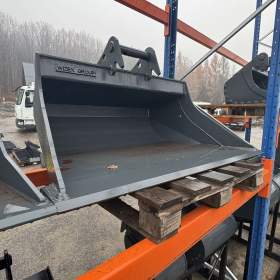 Foto inzerátu Skandinávská lopata 140 cm 8,5–11 t — Lehnhoff MS08 SYMLOCK — OUTLET