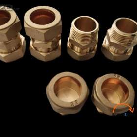 Foto inzerátu Tvarovky pro připojení beztlakového solárního ohřívače vody