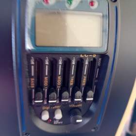 Foto inzerátu 12-ti strunná elektroakustická kytara 