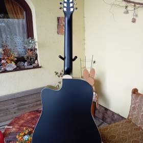Foto inzerátu 12-ti strunná elektroakustická kytara 